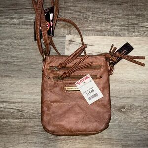 Stone Mountain Accessories Tan Crossbody Bag